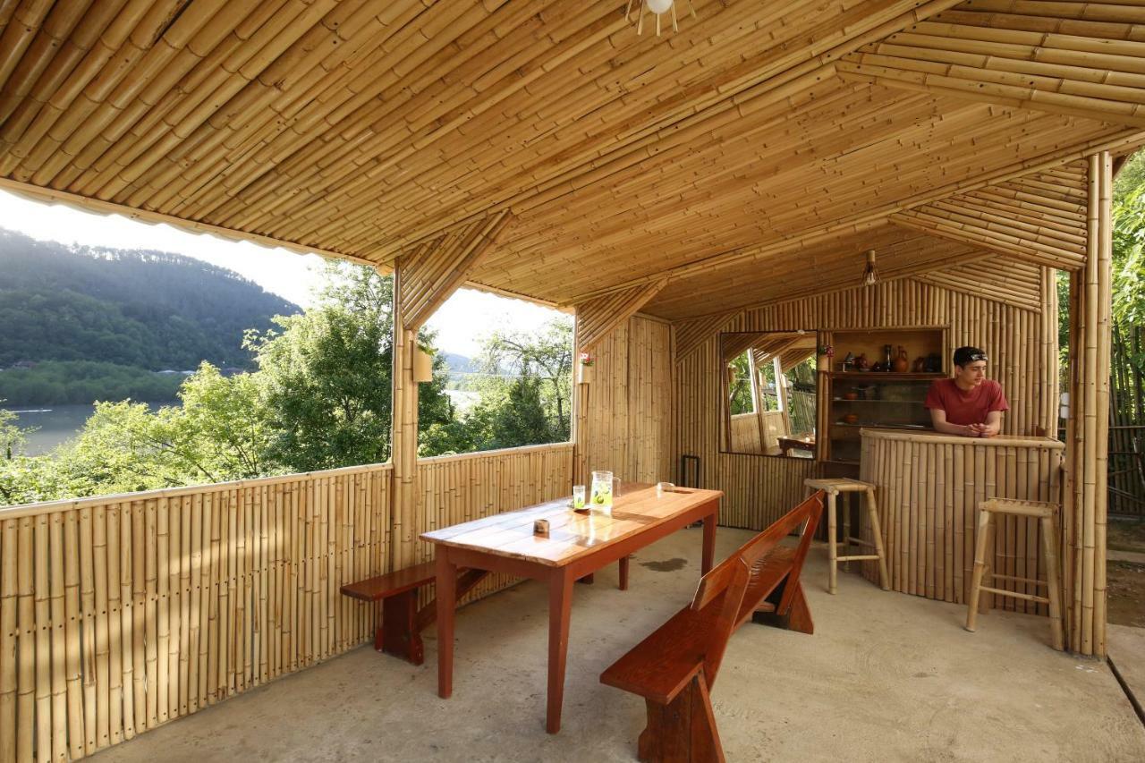Nature House クタイシ エクステリア 写真